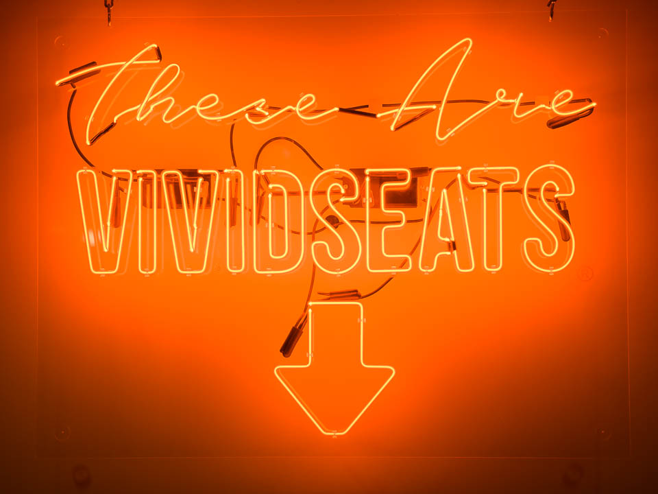 vivid seats neon sign