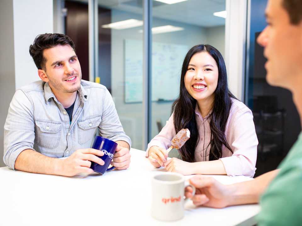 Shuyi Shang enjoys lunch with coworkers