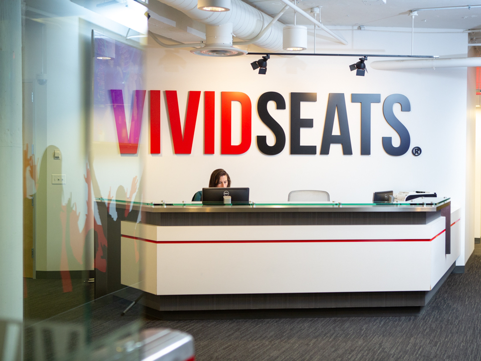 Vivid Seats Front Desk
