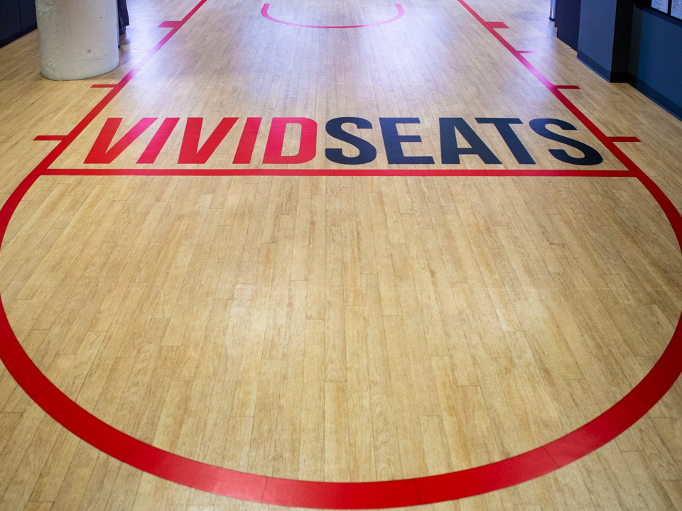 Vivid Seats Logo