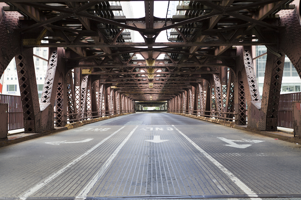 chicago covid-19 empty bridge